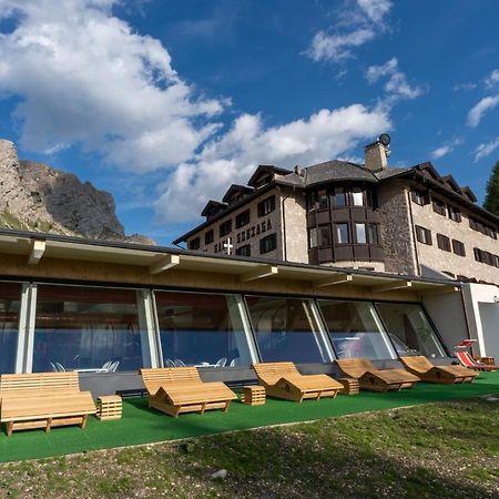 Apartments Gonzaga Canazei Bagian luar foto