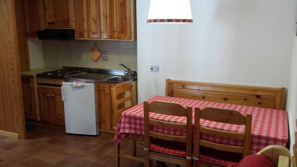 Apartments Gonzaga Canazei Ruang foto