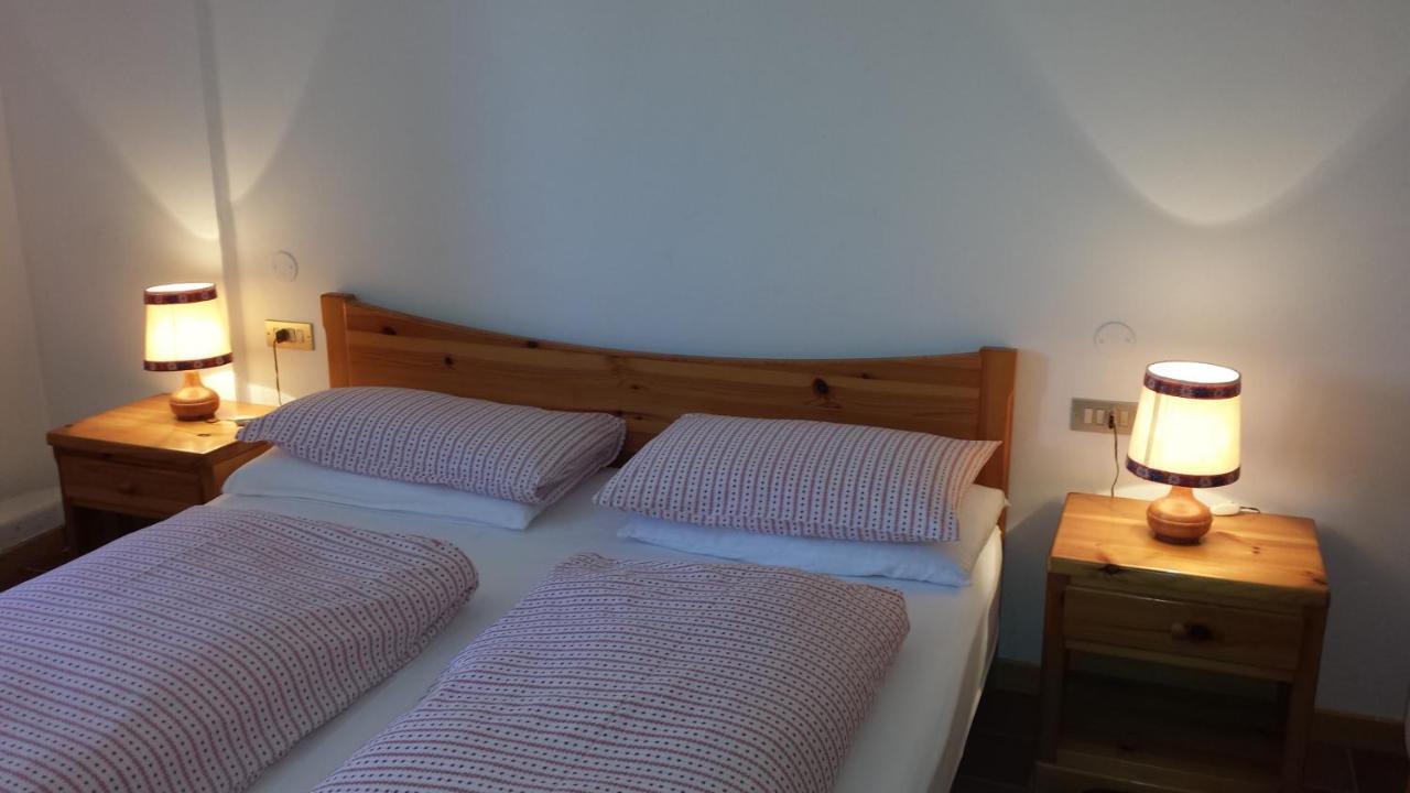Apartments Gonzaga Canazei Ruang foto